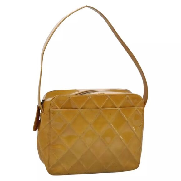 CHANEL Bicolore Shoulder Bag Patent leather Yellow CC Auth
